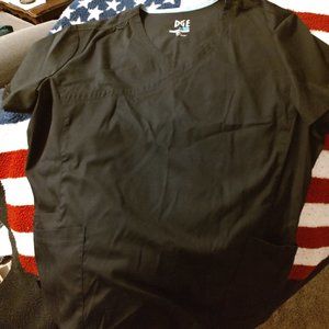 EDGE BY IRG, WOMENS SCRUB TOP AND PANTS